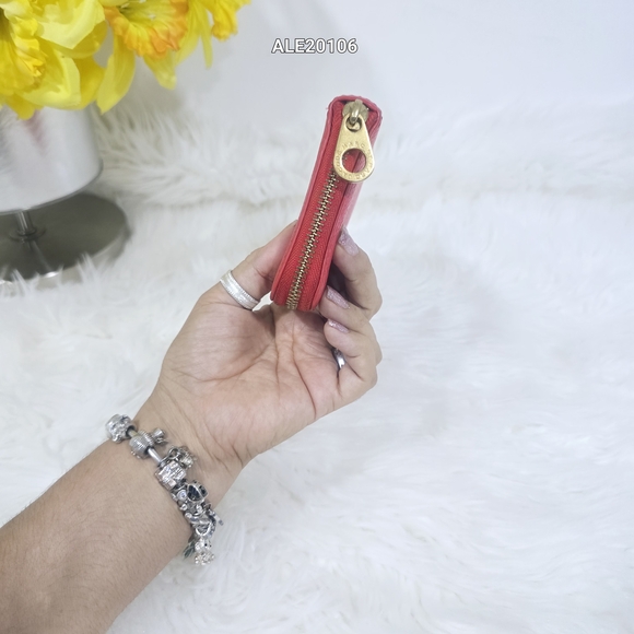 Marc By Marc Jacobs Red Leather Women's Wallet - Picture 13 of 15